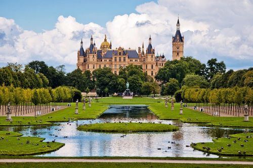 Rompecabezas El Palacio De Schwerin de 1000 Piezas