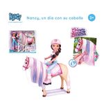 Famosa-Nancy-Un-Dia-Con-Su-Caballo-NAC49000