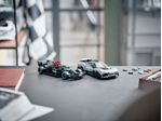 LEGO-Mercedes-AMG-F1-W12-E-Performance-y-Mercedes-AMG-Project-One-Speed-Champions-76909