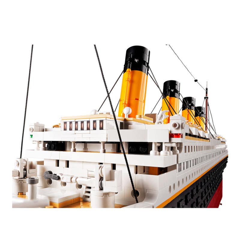 LEGO-Titanic-Icons-10294