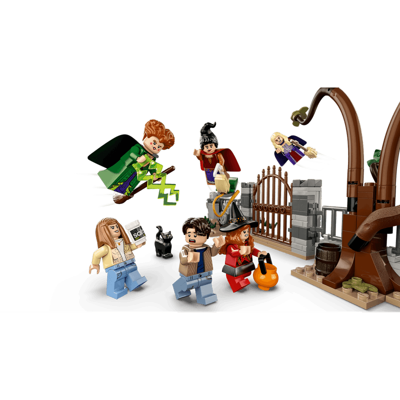 LEGO-Disney-Hocus-Pocus-Cabaña-de-las-Hermanas-Sanderson-Ideas-21341