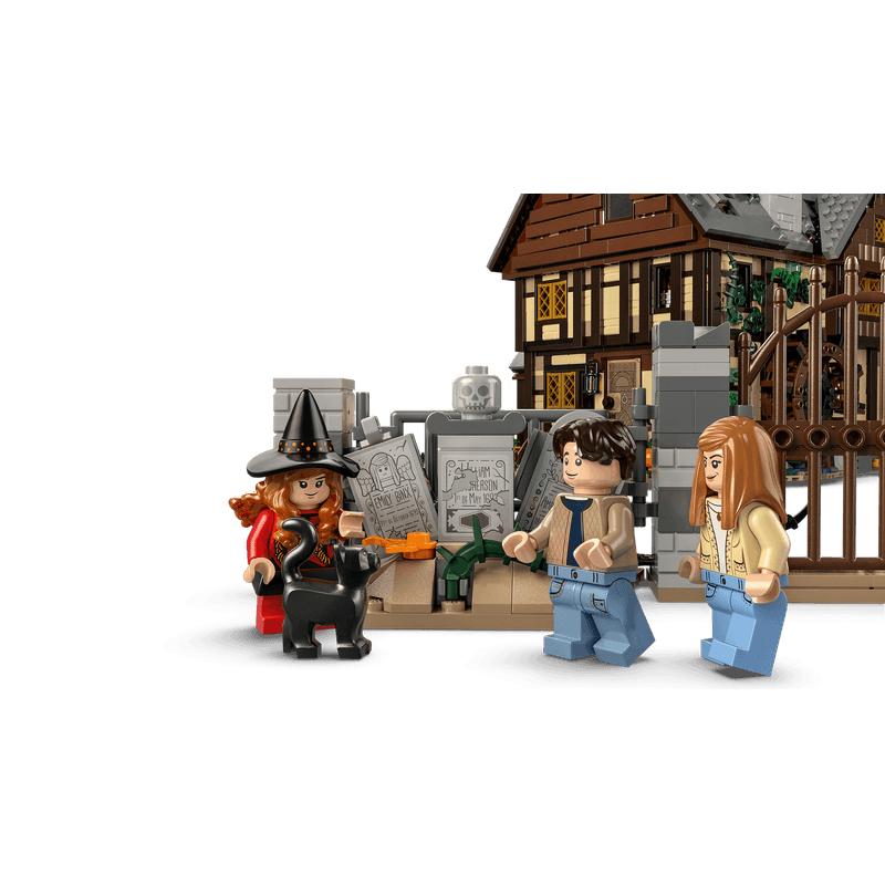 LEGO-Disney-Hocus-Pocus-Cabaña-de-las-Hermanas-Sanderson-Ideas-21341