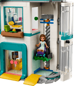 LEGO-Friends-Hospital-de-Heartlake-City-42621