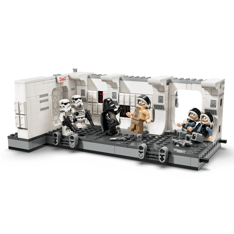 LEGO-Star-Wars-Boarding-the-Tantive-IV