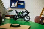 LEGO-Moto-Kawasaki-Ninja-H2R-Technic-42170