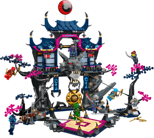 LEGO Ninjago Dojo Sombrío de la Máscara de Lobo 71813