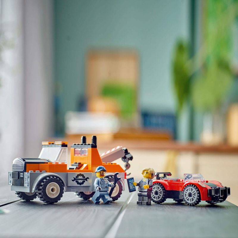 LEGO-City-Camion-Grua-y-Reparacion-del-Auto-Deportivo-60435