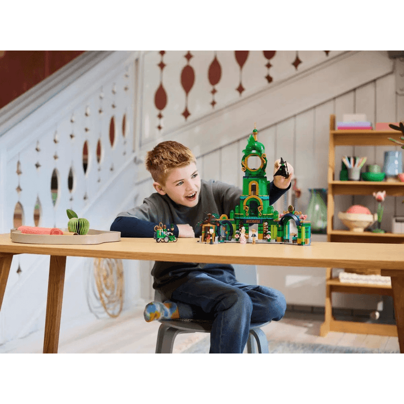 LEGO-Wicked-Bienvenidos-a-Emerald-City-75684
