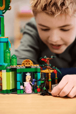 LEGO-Wicked-Bienvenidos-a-Emerald-City-75684