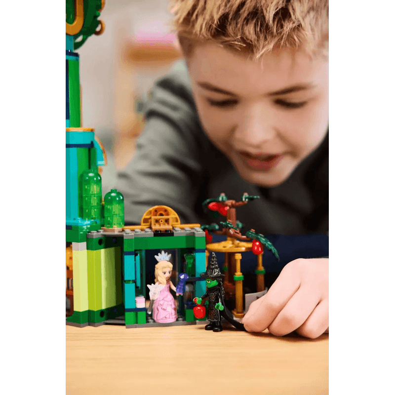 LEGO-Wicked-Bienvenidos-a-Emerald-City-75684