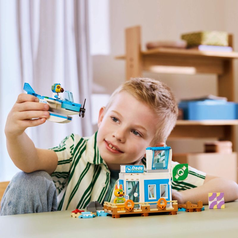 LEGO-Animal-Crossing-Vuela-con-Dodo-Airlines-77051