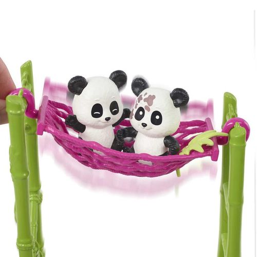 Barbie Set de Juegos Cuidadora de Pandas, Incluye 2 Pandas Bebés