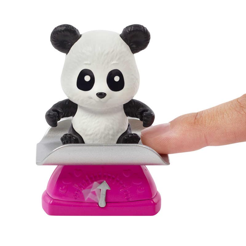 Mattel-Barbie-Cuidadora-de-Pandas-HKT77