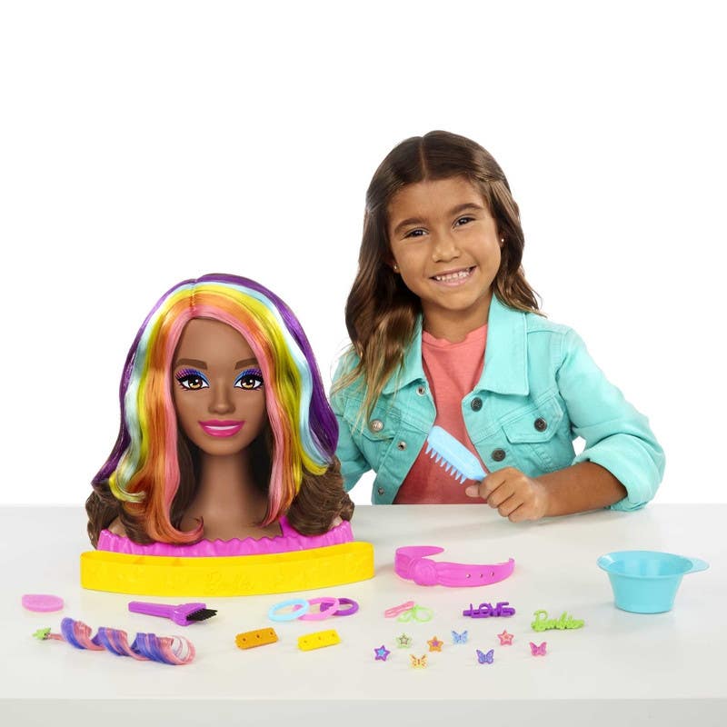 Mattel-Barbie-Muñeca-Peinados-Arcoiris-Neon-Castaña-HMD80