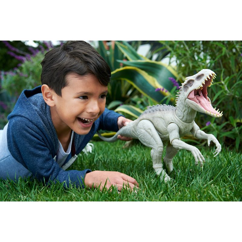 Mattel-Jurassic-World-Dinosaurio-Indominus-Rex-Camuflaje-Y-Ataque-HNT63