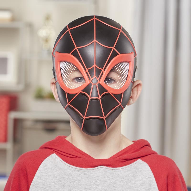 Hasbro-Marvel-Hero-Mask-Spiderman-Miles-E3662