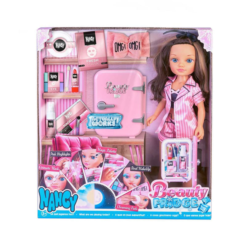 Famosa-Nancy-a-day-with-her-Beauty-Fridge-NAC74000