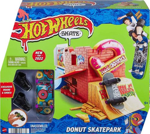 Hot Wheels Skate Park Donuts Incluye Patineta y Sneakers